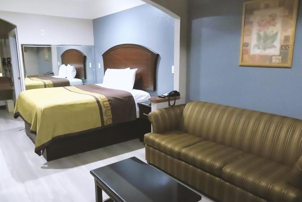 Blue Way Inn & Suites By Jasper Houston Dış mekan fotoğraf