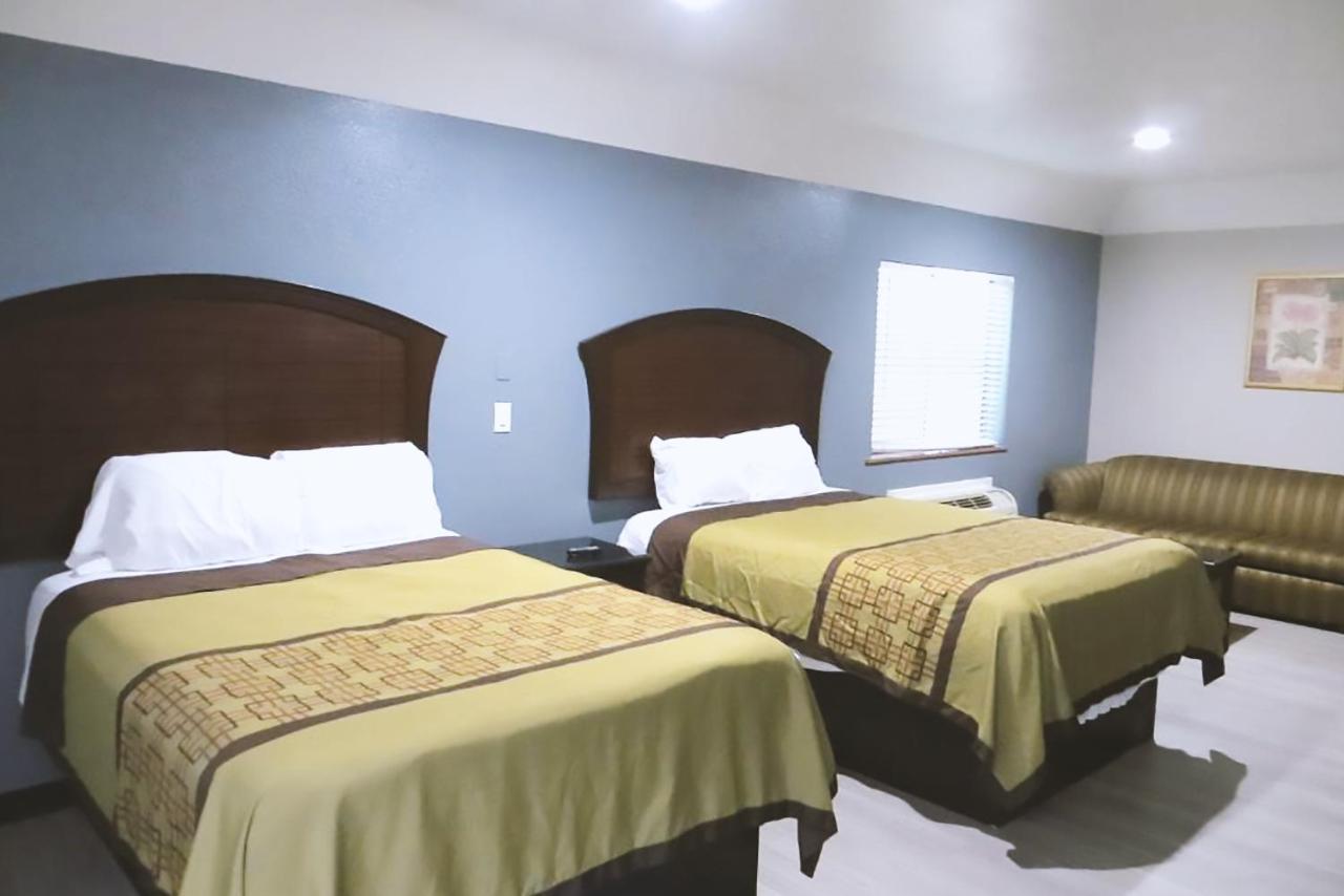 Blue Way Inn & Suites By Jasper Houston Dış mekan fotoğraf