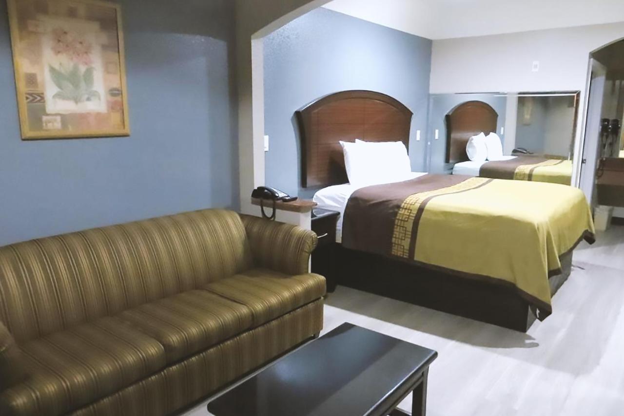 Blue Way Inn & Suites By Jasper Houston Dış mekan fotoğraf
